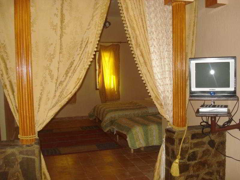 Auberge Kasbah Meteorites Alnif Bagian luar foto